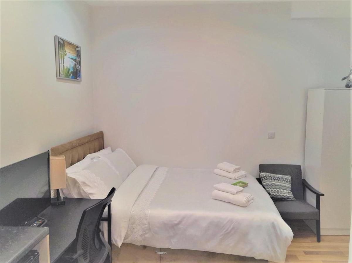 La Vie - Entire Apartment - Next To Central District Elizabeth Line Tube Station - Near Central London & Wembley Ealing Exterior foto